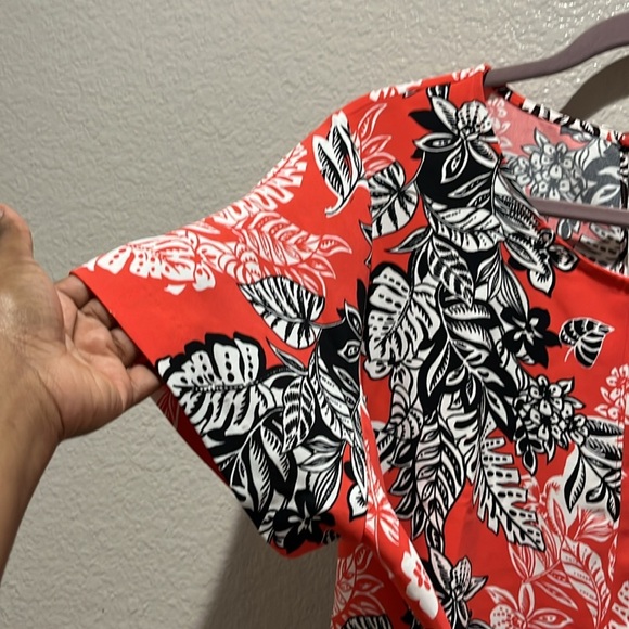 Jessica London Women’s Tropical Floral Rad White Black Women's Top 22W Vacay - Picture 6 of 10